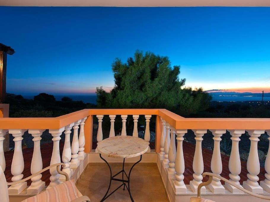 Villa Pefki Bagian luar foto