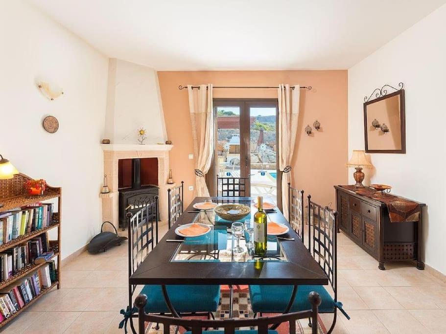Villa Pefki Bagian luar foto